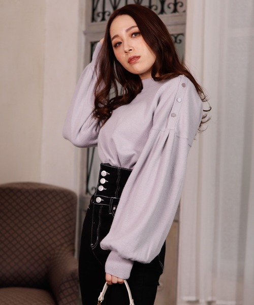 LIPSERVICE（リップサービス）の「ショルダーボタン2wayニットトップス（ニット/セーター・レディース・ホワイト/パープル/グリーン/ピンクベージュ/ブラック・FREE）」の4枚目の写真