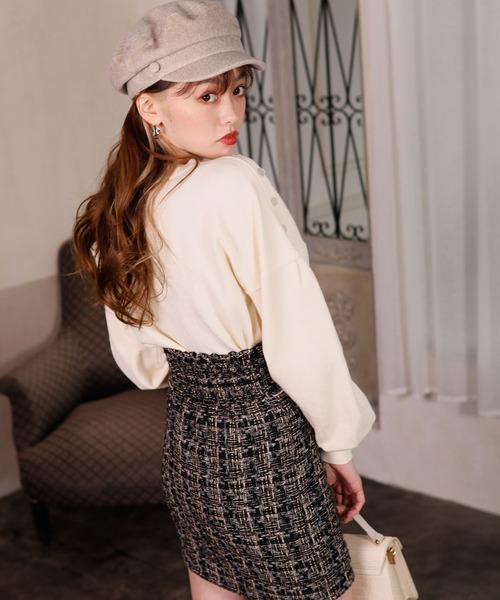 LIPSERVICE（リップサービス）の「ショルダーボタン2wayニットトップス（ニット/セーター・レディース・ホワイト/パープル/グリーン/ピンクベージュ/ブラック・FREE）」の6枚目の写真