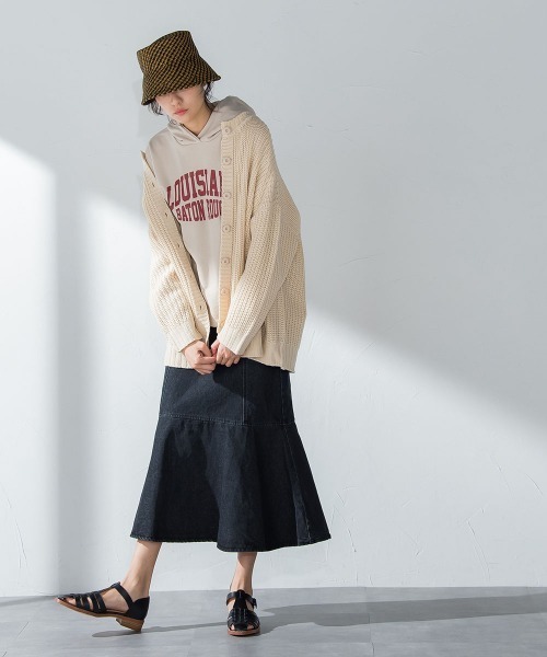 socolla（ソコラ）の「【socolla】カレッジロゴスウェットパーカー（パーカー・レディース・ネイビー/グリーン/ベージュ/グレー・M）」の19枚目の写真