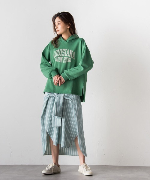 socolla（ソコラ）の「【socolla】カレッジロゴスウェットパーカー（パーカー・レディース・ネイビー/グリーン/ベージュ/グレー・M）」の12枚目の写真