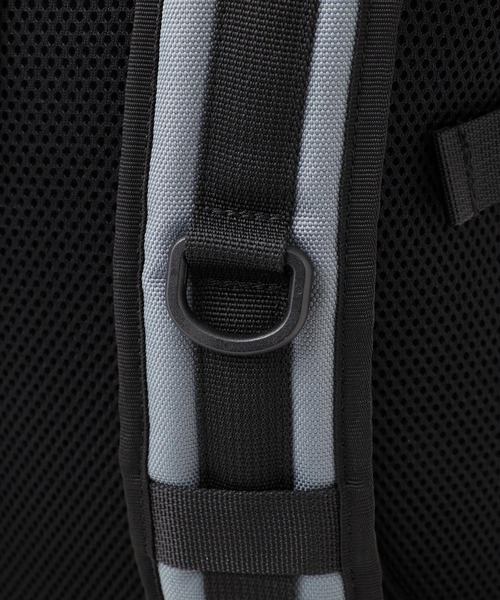 X-girl（エックスガール）の「OVAL LOGO BACKPACK（バックパック/リュック・レディース・ブラック/グレー・ONE SIZE）」の11枚目の写真