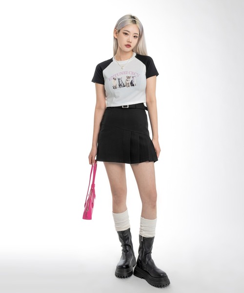 FOLLOWIN（フォロウィン）の「ベルトセット半プリーツミニスカート（スカート・レディース・ブラック/グレー・LARGE/MEDIUM/SMALL）」の3枚目の写真