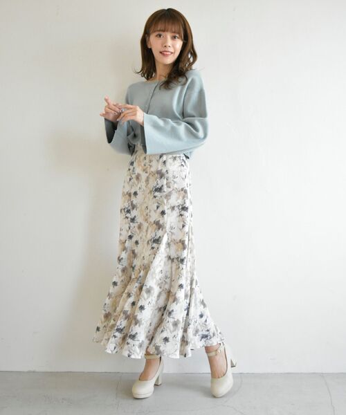 MAJESTIC LEGON（マジェスティックレゴン）の「2wayショートニットカーディガン（ニット/セーター・レディース・オフホワイト/イエロー/ブルー/ライトグリーン/ピンクベージュ・MEDIUM）」の9枚目の写真