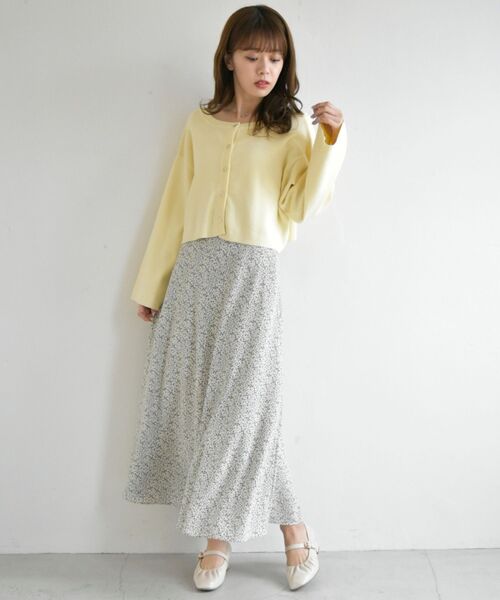 MAJESTIC LEGON（マジェスティックレゴン）の「2wayショートニットカーディガン（ニット/セーター・レディース・オフホワイト/イエロー/ブルー/ライトグリーン/ピンクベージュ・MEDIUM）」の17枚目の写真