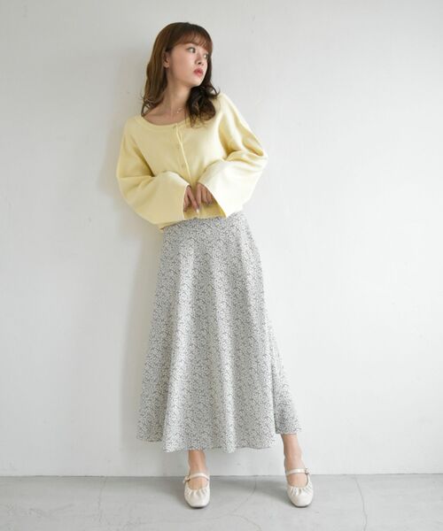 MAJESTIC LEGON（マジェスティックレゴン）の「2wayショートニットカーディガン（ニット/セーター・レディース・オフホワイト/イエロー/ブルー/ライトグリーン/ピンクベージュ・MEDIUM）」の19枚目の写真