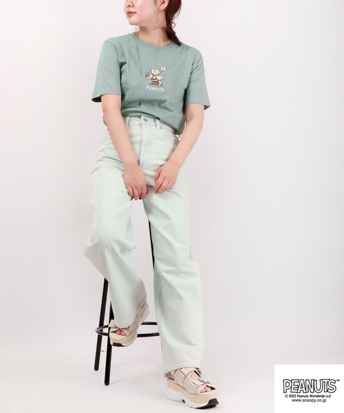 PEANUTS(ピーナッツ)の「PEANUTS スヌーピー ワンポイント刺繍半袖Tシャツ(Tシャツ/カットソー・レディース・ピンクベージュ/カーキ/オフホワイト/チャコールグレー・LL/L/M/S)」の17枚目の写真