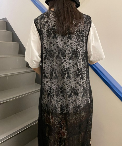 ＪＵＧＬＡＮＳ（ユグランス）の「☆ 一枚で今っぽコーデ完成。コード花レースロングジレ　T1357（ベスト・レディース・ホワイト/ブラック・FREE）」の7枚目の写真