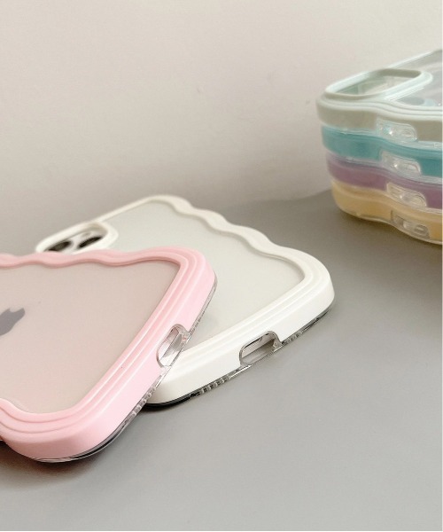 ammy.（エイミードット）の「【 ammy. / エイミードット 】 パステル うねうね フレーム iPhoneケース / X , XS , 12 , 12pro , 13 , 13pro , 14 , 14pro , 15pro , 15 , 16pro , 16 対応（スマホケース/カバー・レディース・ピンク/ブルー/ミント/パープル/イエロー/アイボリー/ブラック・B/C/A/E/D/F/G/H/I/iPhone 16 Pro/iPhone 16）」の18枚目の写真