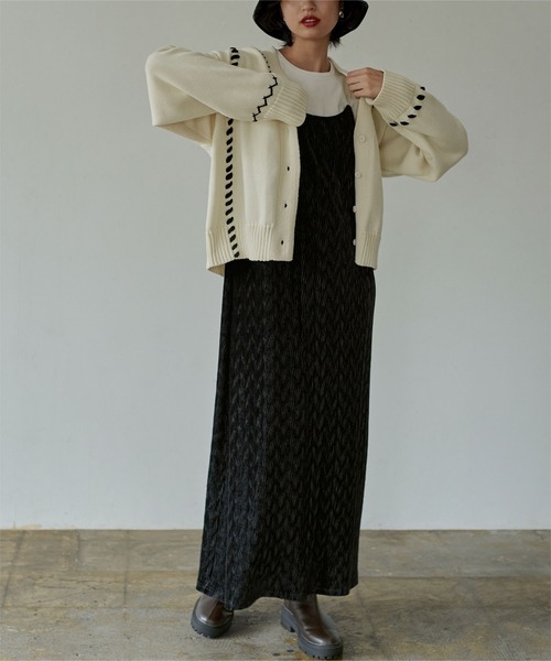 miette（ミエット）の「ダブルストラップベロアキャミワンピース（ワンピース・レディース・ブラック/グリーン・FREE）」の13枚目の写真