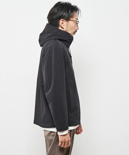 MEN'S MELROSE（メンズメルローズ）の「ハイテンションダブルクロスマウンテンパーカー（マウンテンパーカー・メンズ・グレイッシュベージュ/ブラック・3/4）」の6枚目の写真