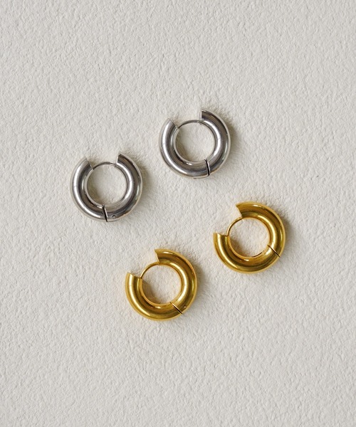 IAMUSE（アイアミューズ）の「金属アレルギー対応 シンプルフープピアス ゴールド(両耳)×シルバー(両耳)セット S0760【IAMUSE】（ピアス（両耳用）・レディース・シルバー×ゴールド・FREE）」の3枚目の写真