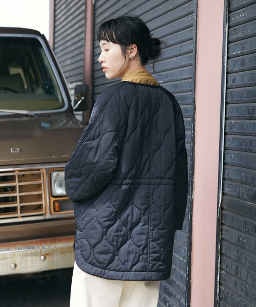 CRAFT STANDARD BOUTIQUE(クラフトスタンダードブティック)の「キルティングミドル丈コート *◆(ノーカラーコート・レディース・カーキ/アイボリー/ダークネイビー・FREE)」の15枚目の写真