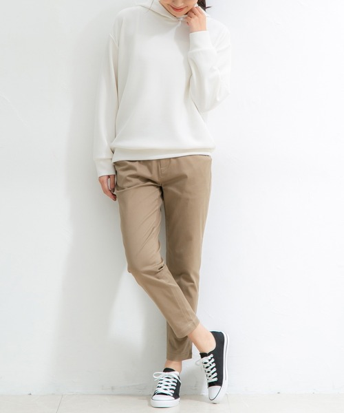 Honeys（ハニーズ）の「チノテーパード（股下６４ｃｍ）（チノパンツ・レディース・グリーン/ブラック/ネイビー/モカ/オレンジ/ブルー系その他/アイボリー/ライトベージュ/カーキ・M/LL/L/SS/S/3L）」の22枚目の写真