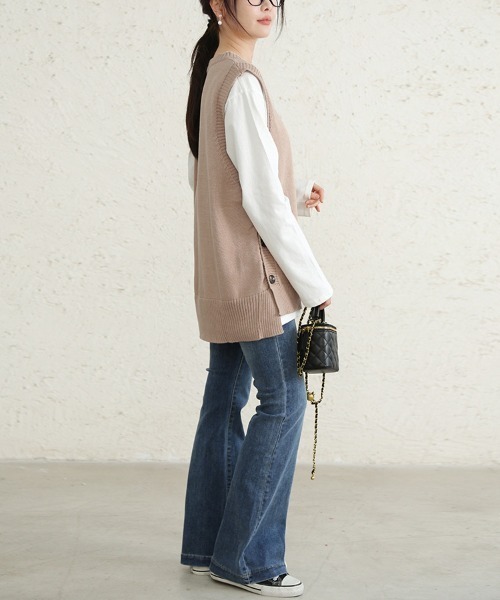 Doux Belle（ドゥーベル）の「ラウンドネックニットベスト（ベスト・レディース・ベージュ/ブルー/グレー/ブラック・MEDIUM/X-LARGE/SMALL/LARGE）」の12枚目の写真