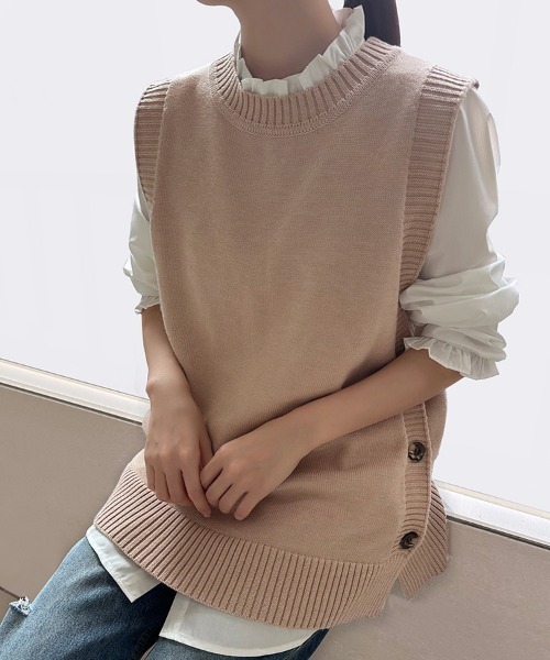 Doux Belle（ドゥーベル）の「ラウンドネックニットベスト（ベスト・レディース・ベージュ/ブルー/グレー/ブラック・MEDIUM/X-LARGE/SMALL/LARGE）」の15枚目の写真