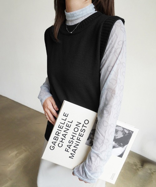 Doux Belle（ドゥーベル）の「ラウンドネックニットベスト（ベスト・レディース・ベージュ/ブルー/グレー/ブラック・MEDIUM/X-LARGE/SMALL/LARGE）」の10枚目の写真