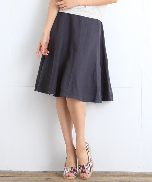 B:MING by BEAMS（ビーミングバイビームス）の「＜VERY 5月号掲載＞ビーミング by ビームス / リネンミモレスカート（スカート・レディース・ネイビー/ピンク/ホワイト・MEDIUM/SMALL）」の2枚目の写真