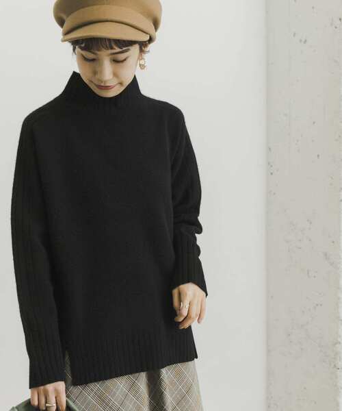 URBAN RESEARCH（アーバンリサーチ）の「カシミヤ混強縮ニットプルオーバー（ニット/セーター・レディース・ブラック/オフホワイト/オレンジ/ブルー・FREE）」の21枚目の写真