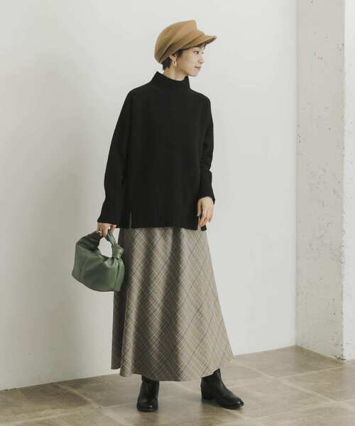 URBAN RESEARCH（アーバンリサーチ）の「カシミヤ混強縮ニットプルオーバー（ニット/セーター・レディース・ブラック/オフホワイト/オレンジ/ブルー・FREE）」の5枚目の写真