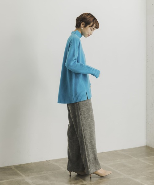 URBAN RESEARCH（アーバンリサーチ）の「カシミヤ混強縮ニットプルオーバー（ニット/セーター・レディース・ブラック/オフホワイト/オレンジ/ブルー・FREE）」の9枚目の写真