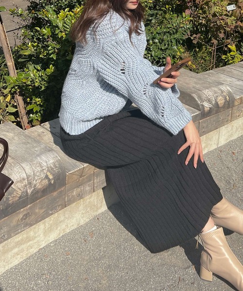 Lamoa（ラモア）の「Lamoa/ボリューム オーバーサイズ カラーニット（ニット/セーター・レディース・ブルー/ピンク・FREE）」の3枚目の写真