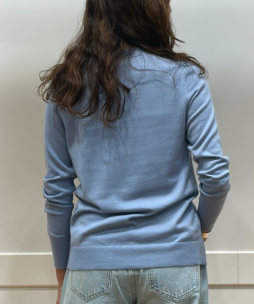 BANANA REPUBLIC FACTORY STORE(バナナリパブリック ファクトリーストア)の「BANANA REPUBLIC FACTORY STORE 日本限定 クルーネックカーディガン(カーディガン/ボレロ・レディース・ネイビー/ホワイト/ブラック/ピンク/ブルー/オレンジ/ブラック系その他/ブルー系その他/コバルトブルー/ワイン/ブルー系その他2/スカイブルー/ライトブルー・XS/S/M/L)」の18枚目の写真
