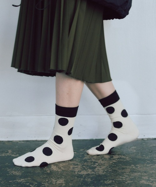 manana suerte（マニャーナスエルテ）の「ドット柄ソックス（ソックス/靴下・レディース・オフホワイト/ブラック・FREE）」の7枚目の写真