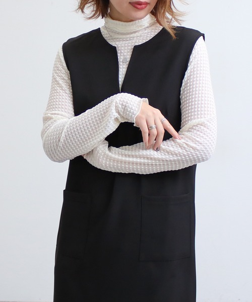 Social GIRL(ソーシャルガール)の「キーネックノースリーブロングワンピース(ジャンパースカート・レディース・ブラック/ベージュ・L/M/S)」の22枚目の写真
