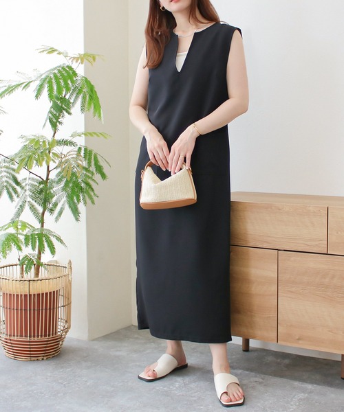 Social GIRL(ソーシャルガール)の「キーネックノースリーブロングワンピース(ジャンパースカート・レディース・ブラック/ベージュ・L/M/S)」の9枚目の写真