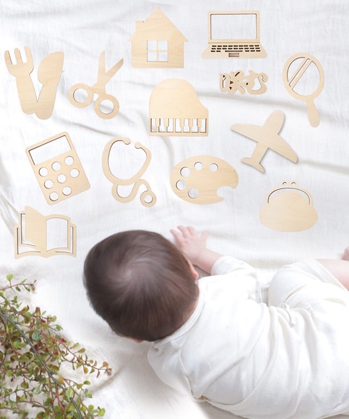 SweetMommy(スウィートマミー)の「選び取り木製 カード 1歳の記念に(その他ベビー用品・キッズ・A・FREE)」の1枚目の写真