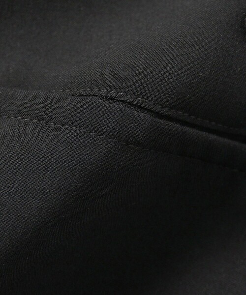 Ray BEAMS（レイビームス）の「FARAH × Ray BEAMS / 別注 1tuck Wide Shorts（その他パンツ・レディース・ブラック/ベージュ・26inch/28inch）」の8枚目の写真