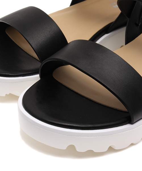 one after another NICE CLAUP（ワンアフターアナザーナイスクラップ）の「【SEDA8月号掲載 ナイスクラップ】 フラットサンダル（その他シューズ・レディース・オフホワイト/ブラック・LARGE/MEDIUM/SMALL）」の6枚目の写真