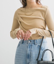 ツイストデザインカットソー