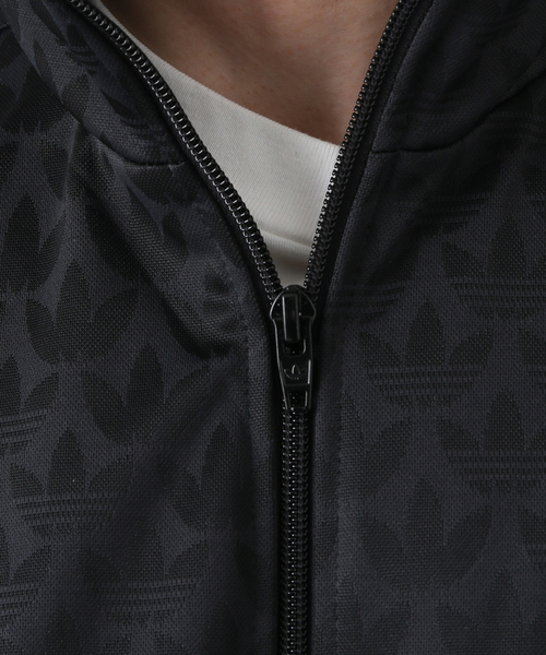 adidas Originals（アディダスオリジナルス）の「【adidas Originals / アディダス オリジナルス】 モノトーンジャガードTRACKTOP（ブルゾン・メンズ・ブラック・MEDIUM/LARGE）」の3枚目の写真