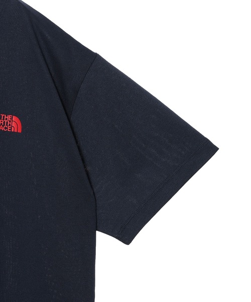 THE NORTH FACE(ザノースフェイス)の「THE NORTH FACE S/S Bandana Square Logo Tee NTW32349(Tシャツ/カットソー・レディース・ネイビー/オレンジ/ホワイト/ブラック・LARGE/MEDIUM/SMALL)」の7枚目の写真