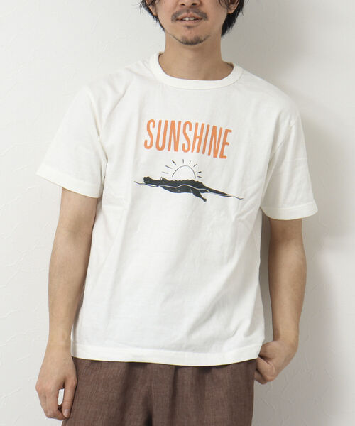 BARNS OUTFITTERS(バーンズアウトフィッターズ)の「【BARNS OUTFITTERS/バーンズアウトフィッターズ】別注吊り編みTシャツ SUNSHINE(Tシャツ/カットソー・メンズ・ホワイト/グレイッシュブルー/グレー・S/M/L/XL)」の20枚目の写真