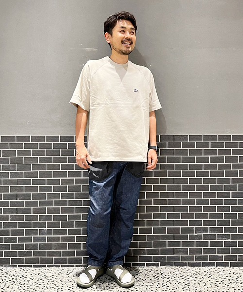 Grand PARK（グランドパーク）の「DISCUS別注ラグランスリーブオーバーTシャツ（Tシャツ/カットソー・メンズ・ベージュ/ホワイト/レッド/グレー・SMALL/MEDIUM/LARGE/X-LARGE）」の16枚目の写真