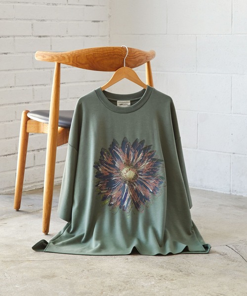 EMMA CLOTHES(エマクローズ)の「オーバーサイズフラワーアートグラフィック半袖Tシャツ EMMA CLOTHES(Tシャツ/カットソー・メンズ・ブラック/オフホワイト/グリーン系・M/L)」の12枚目の写真