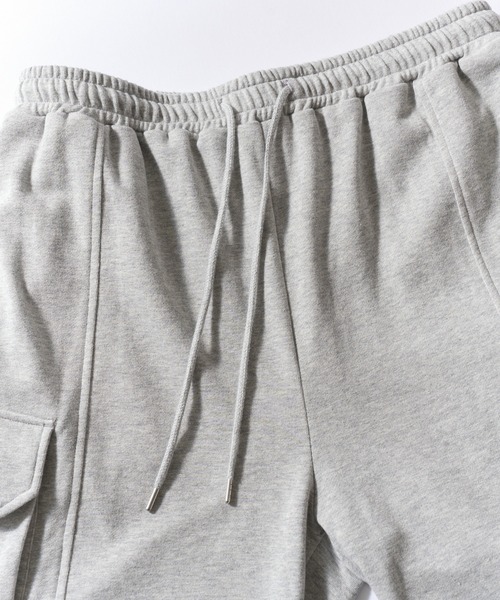 MAISON CLUB（メゾンクラブ）の「【MAISON CLUB】新素材追加！ワイドカーゴハーフパンツ ショートパンツ　ナイロンショーツ　/　スウェットショーツ（カーゴパンツ・メンズ・アイボリー/カーキ/ブラック/ネイビー/グレー系その他2/ブラック系その他2/ネイビー系2・M/L）」の16枚目の写真