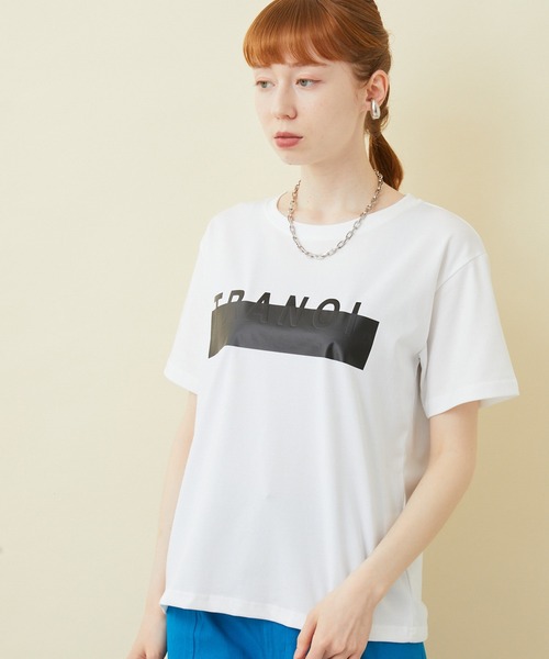 TRANOI（トラノイ）の「TRANOI.TEE（Tシャツ/カットソー・レディース・ブラック/カーキ/ブルー/ホワイト/ブラック系その他/ホワイト系その他/ベージュ・FREE）」の2枚目の写真
