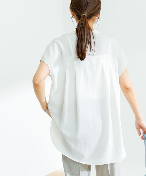 URBAN RESEARCH(アーバンリサーチ)の「ポケット付エアリーシャツ(シャツ/ブラウス・レディース・ネイビー/マスタード/オフホワイト・FREE)」の13枚目の写真
