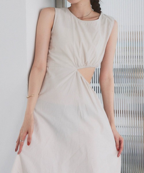 solleim（ソルレム）の「カットアウトノースリワンピース（ワンピース・レディース・ブラック/アイボリー・M）」の3枚目の写真