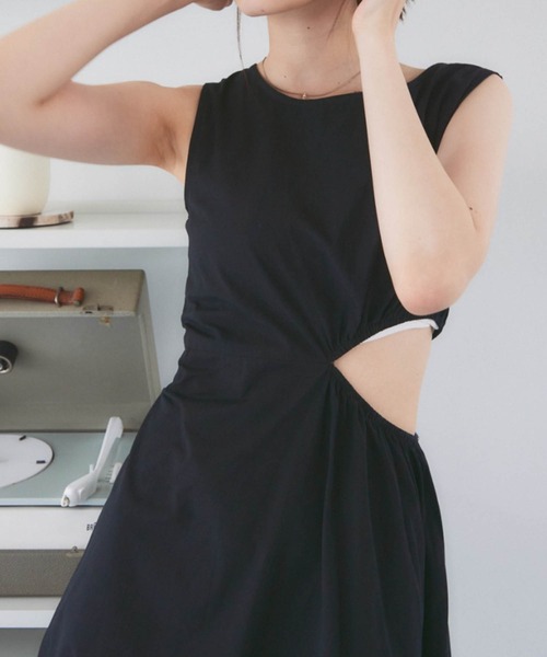 solleim（ソルレム）の「カットアウトノースリワンピース（ワンピース・レディース・ブラック/アイボリー・M）」の13枚目の写真