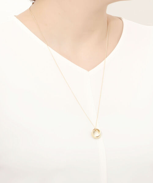 NOLLEY’S Sophi（ノーリーズソフィ）の「クロスリング ネックレス（ネックレス・レディース・シルバー/ゴールド・FREE）」の2枚目の写真