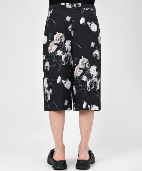 LAD MUSICIAN（ラッドミュージシャン）の「PAINT FLOWER 2TUCK SHORT