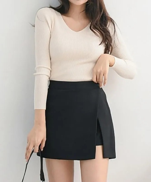 almo（アルモ）の「スリットスカートパンツ(BEY)（スカート・レディース・ブラック・X-SMALL/SMALL/MEDIUM/LARGE）」の3枚目の写真