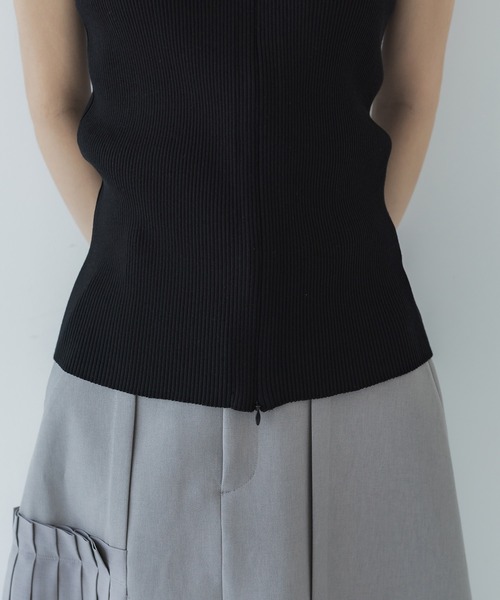 UNITED TOKYO（ユナイテッドトウキョウ）の「【WEB限定】コルトカラーリブニット-ウォッシャブル-（ニット/セーター・レディース・アイボリー/ブラック・FREE）」の17枚目の写真