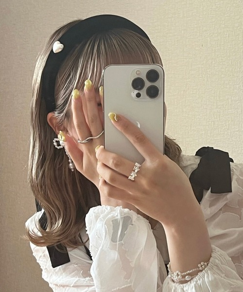 cuorequal(クオレコール)の「フラワーモチーフリング(リング・レディース・シルバー・FREE)」の2枚目の写真