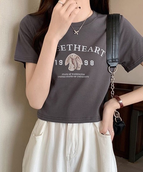 SONA（ソナ）の「SONA セミクロップラビットTシャツ（Tシャツ/カットソー・レディース・ホワイト/ベージュ/ピンク/チャコール・FREE）」の3枚目の写真