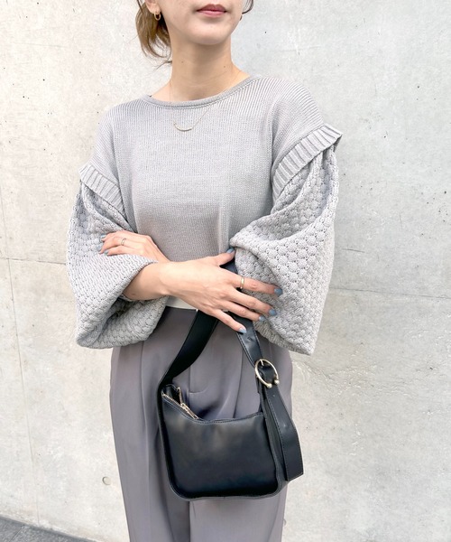 Meli rich（メリーリッチ）の「ポップコーンショート丈ニット（ニット/セーター・レディース・レッド/グレー/ブラック/アイボリー・MEDIUM）」の8枚目の写真